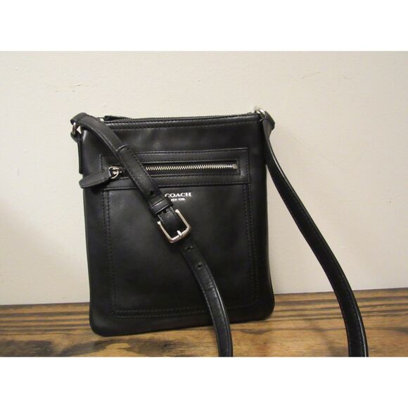 Vintage Coach Legacy Leather Swingpack Crossbody bag F47989 - Picture 3 of 10